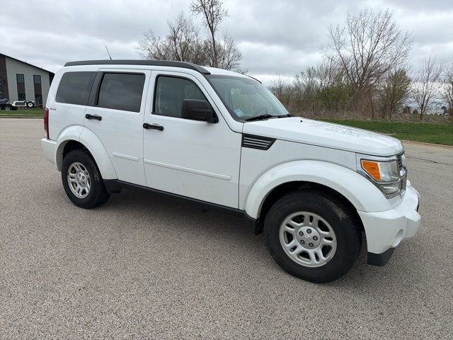 Used 2011 Dodge Nitro SE image 4