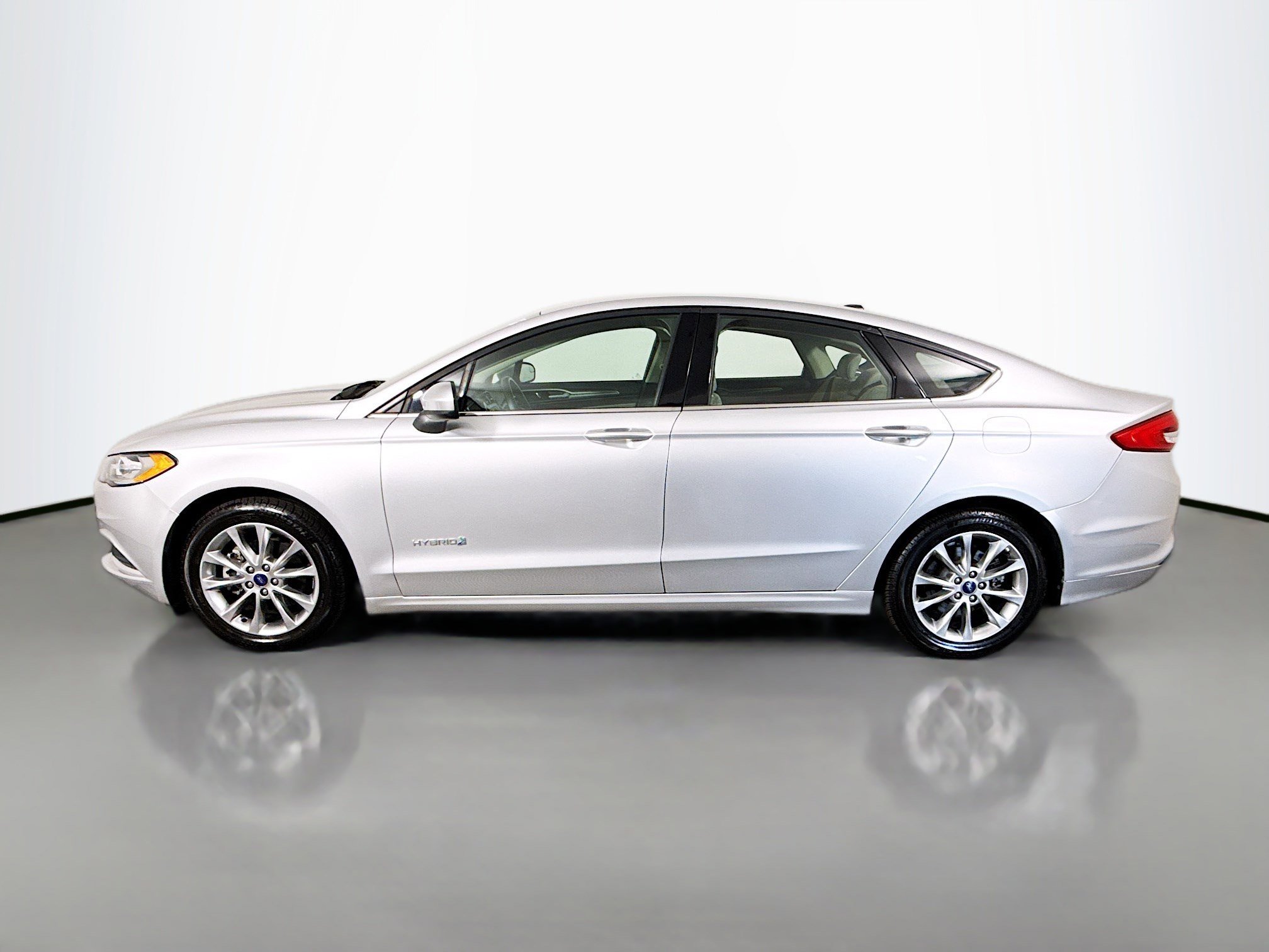 Used 2017 Ford Fusion S image 6