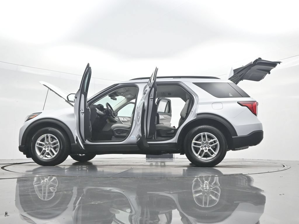 New 2026 Ford Explorer Active w/ Active Comfort Package RWD image 55