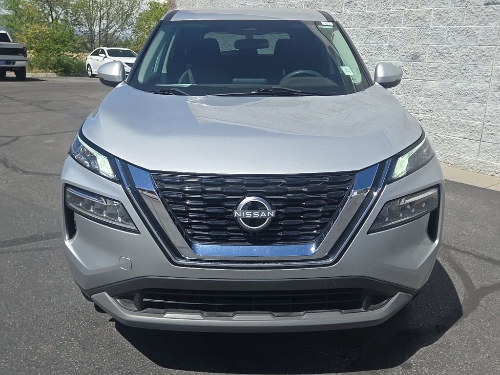 Used 2022 Nissan Rogue SV AWD/4WD image 9