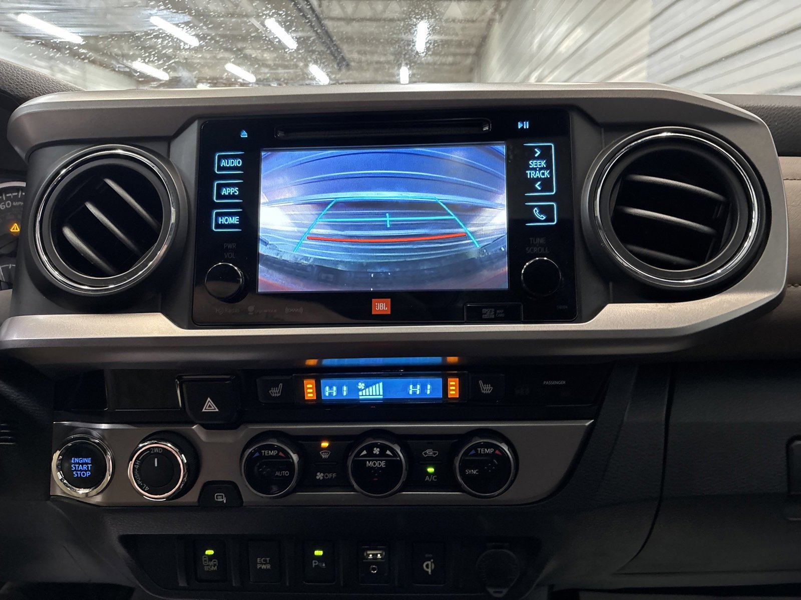 Used 2017 Toyota Tacoma Limited image 19