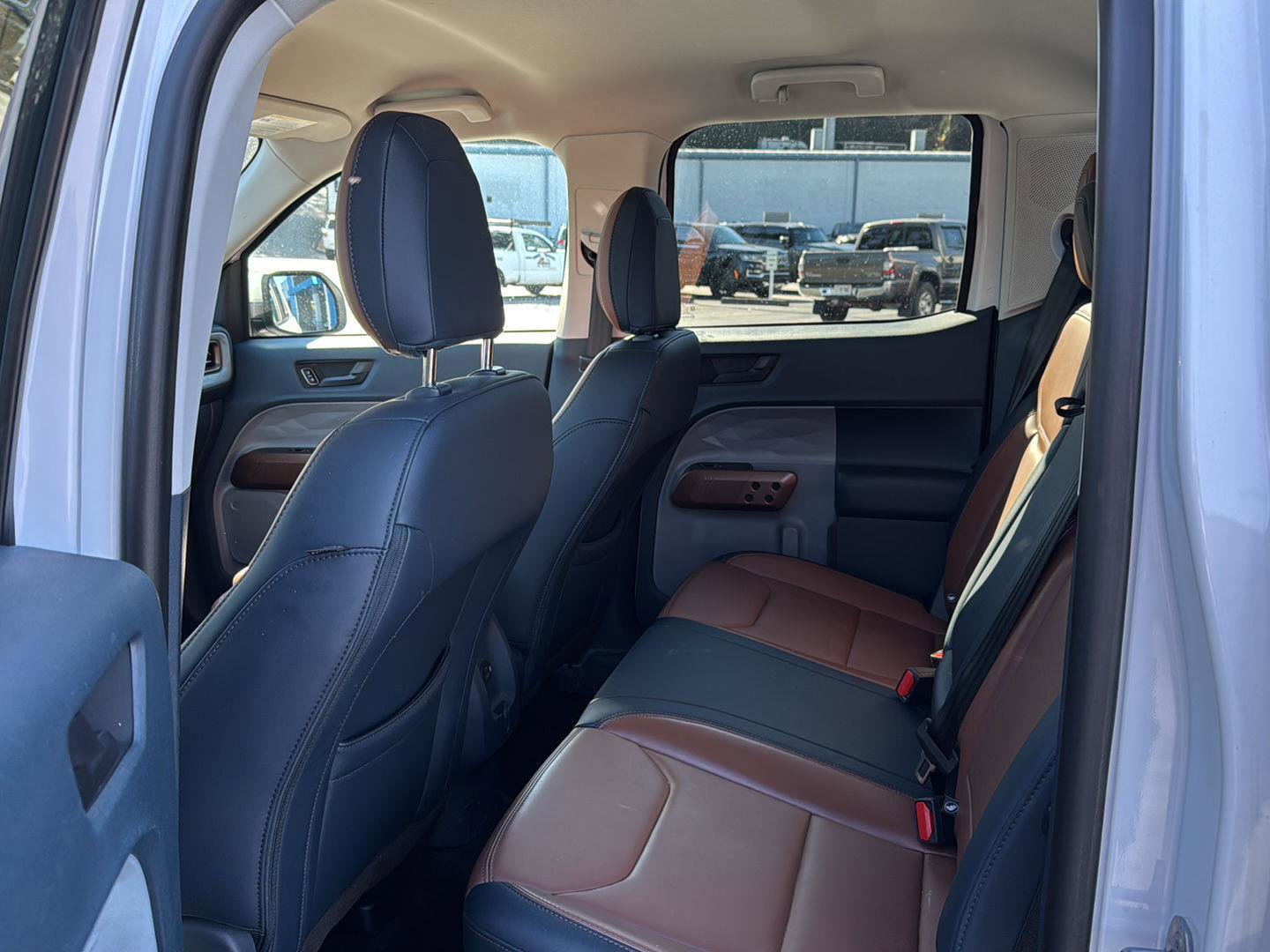 Used 2023 Ford Maverick Lariat w/ Equipment Group 500A Standard image 9