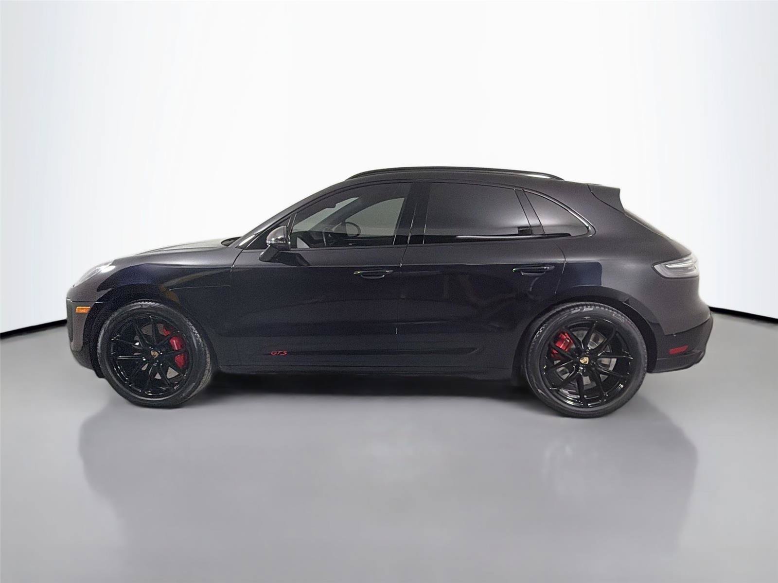 Certified 2023 Porsche Macan GTS AWD/4WD image 2