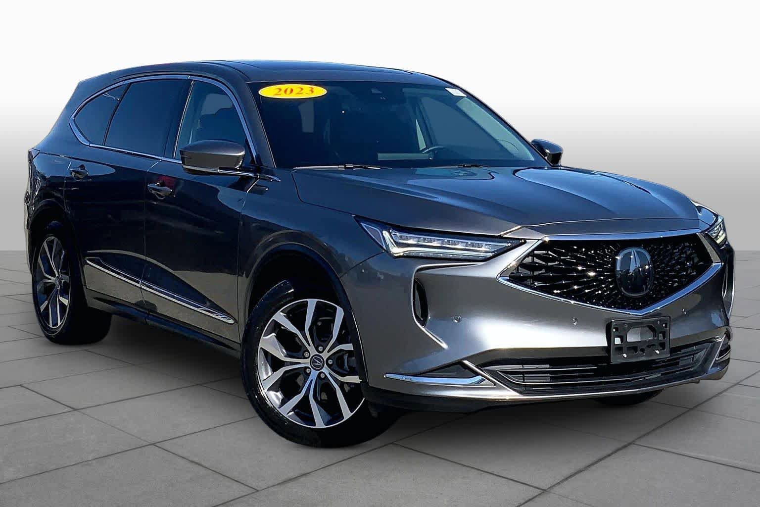 Used 2023 Acura MDX SH-AWD w/ Technology Package image 3