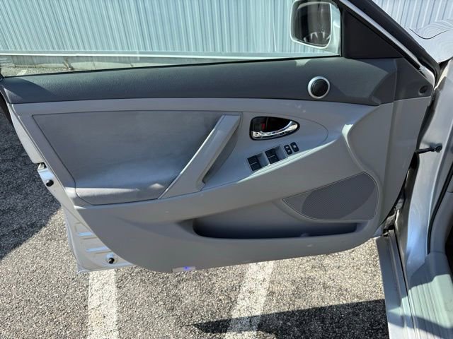 Used 2011 Toyota Camry LE image 16