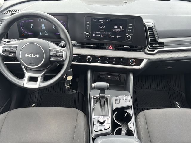Certified 2025 Kia Sportage LX AWD/4WD image 17
