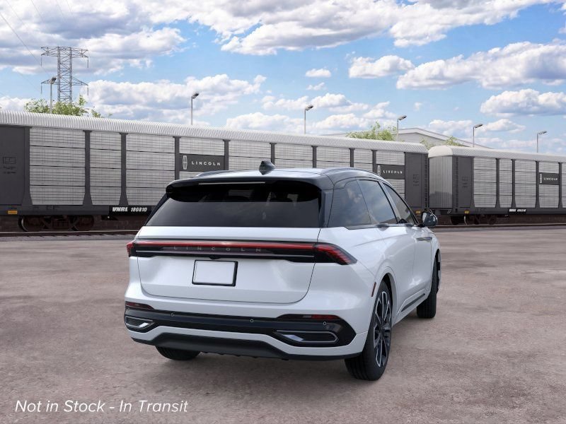 New 2026 Lincoln Nautilus Reserve AWD/4WD image 9