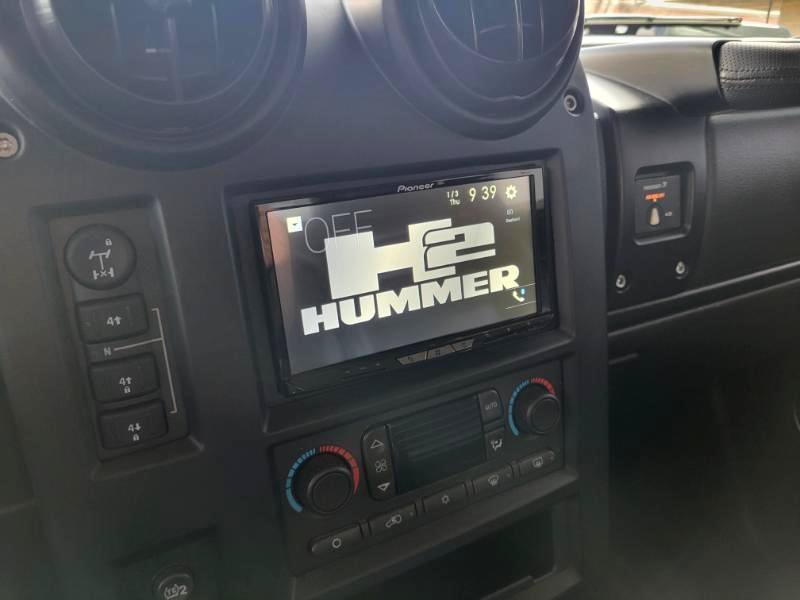 Used 2005 HUMMER H2 SUT w/ Preferred Equipment Group AWD/4WD image 31