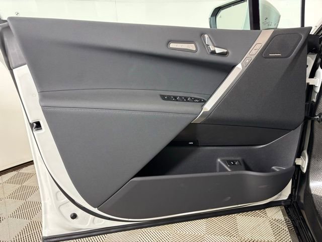 New 2026 BMW iX xDrive45 w/ M Sport Package image 9