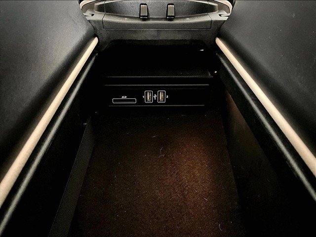 Used 2016 Mercedes-Benz C 300 Sedan image 26