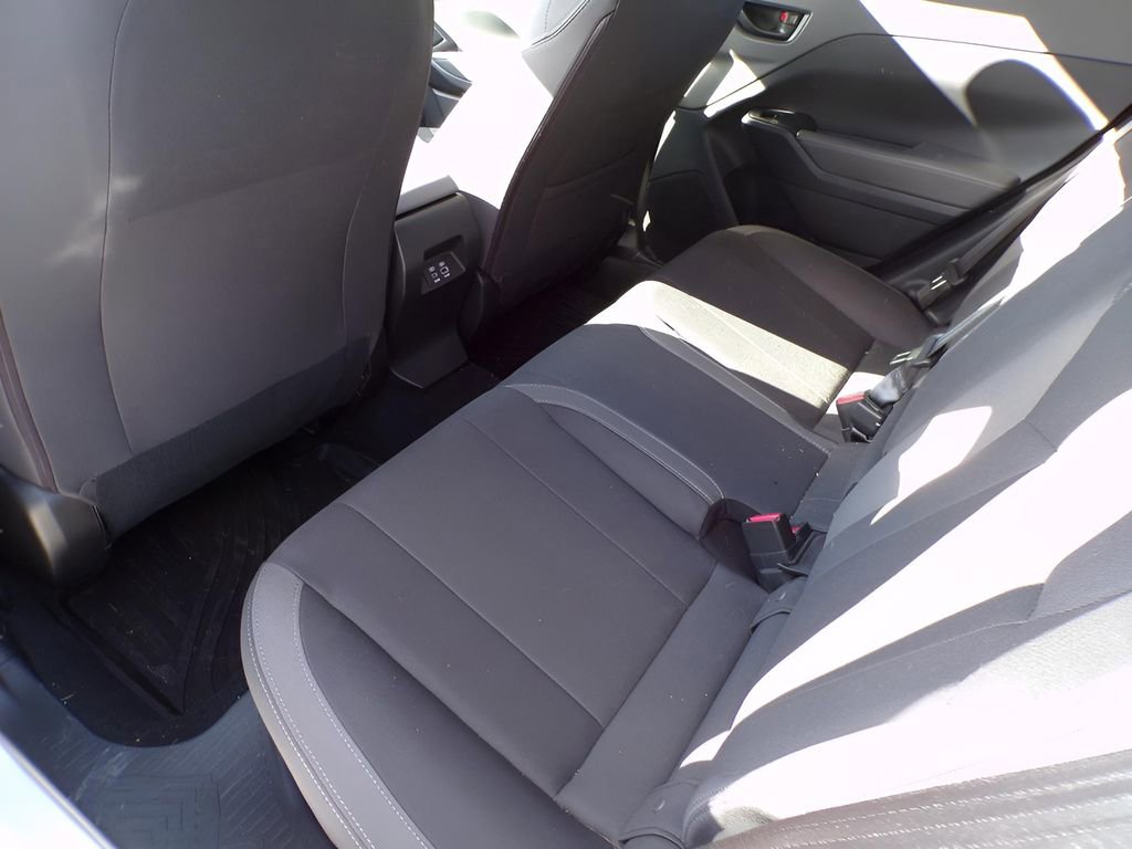 Used 2025 Subaru Crosstrek 2.0i Premium image 12