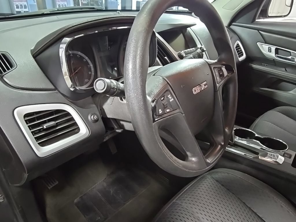 Used 2013 GMC Terrain SLE FWD image 16
