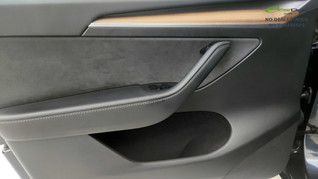 Used 2025 Tesla Model Y Long Range RWD image 49