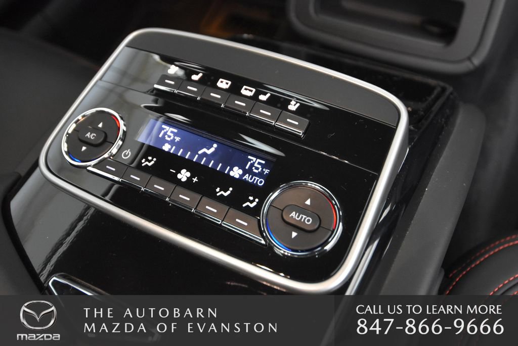 Used 2022 Maserati Quattroporte Modena Q4 image 38