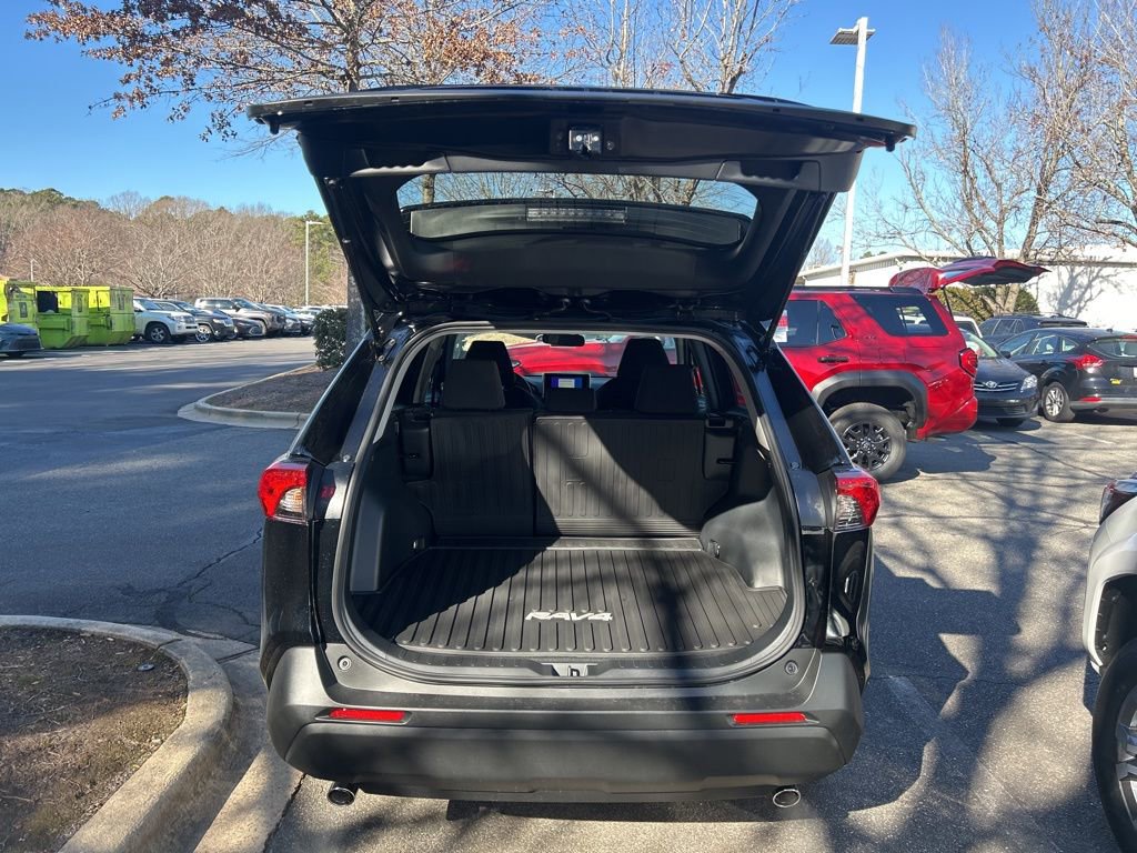 New 2025 Toyota RAV4 LE image 17