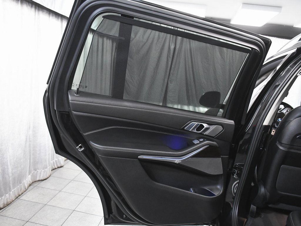 Used 2024 BMW X7 xDrive40i image 11