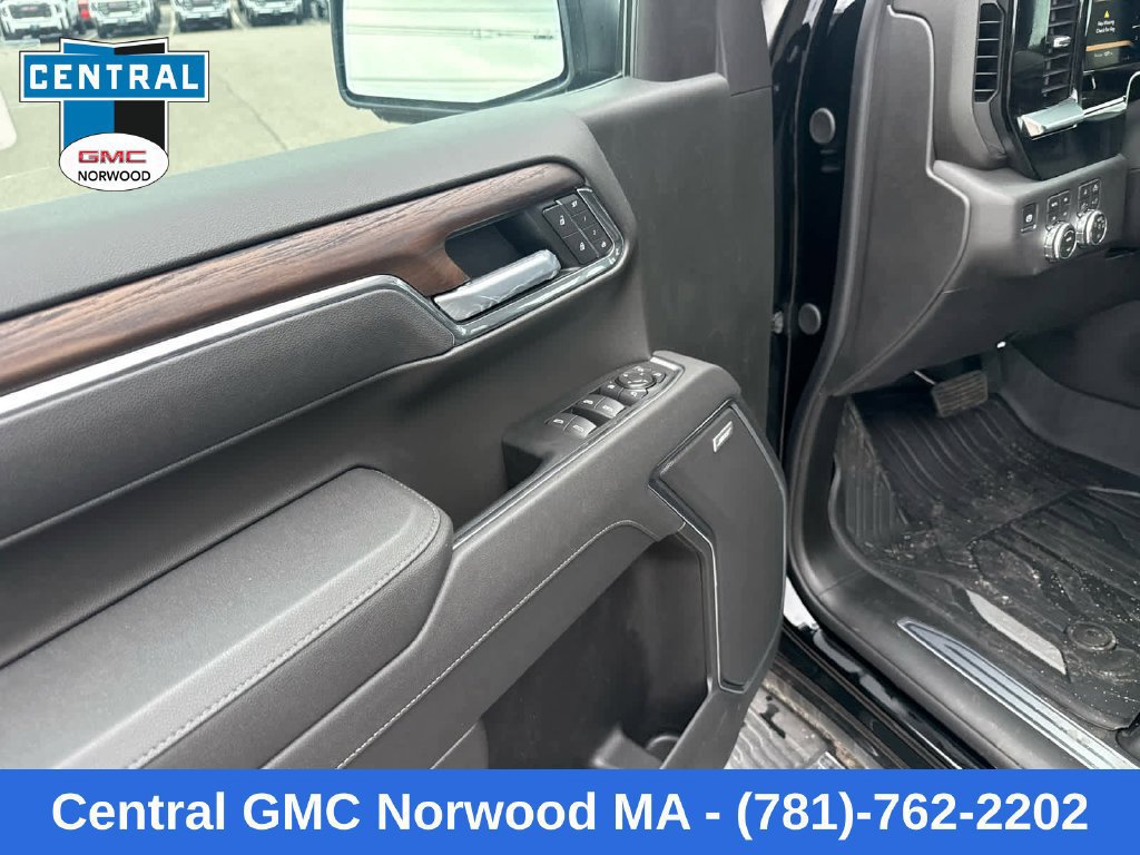 New 2026 GMC Sierra 1500 SLT w/ SLT Premium Plus Package AWD/4WD image 13