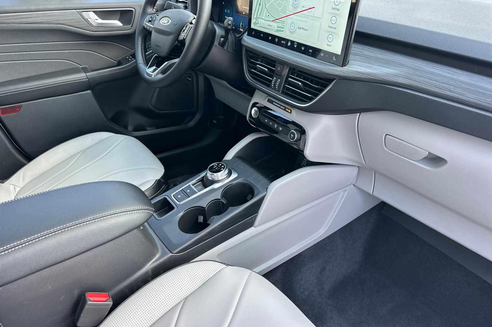 New 2025 Ford Escape Platinum w/ Premium Technology Package image 15