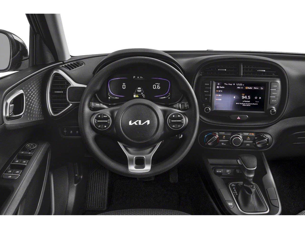 Used 2023 Kia Soul LX w/ LX Technology Package FWD image 26