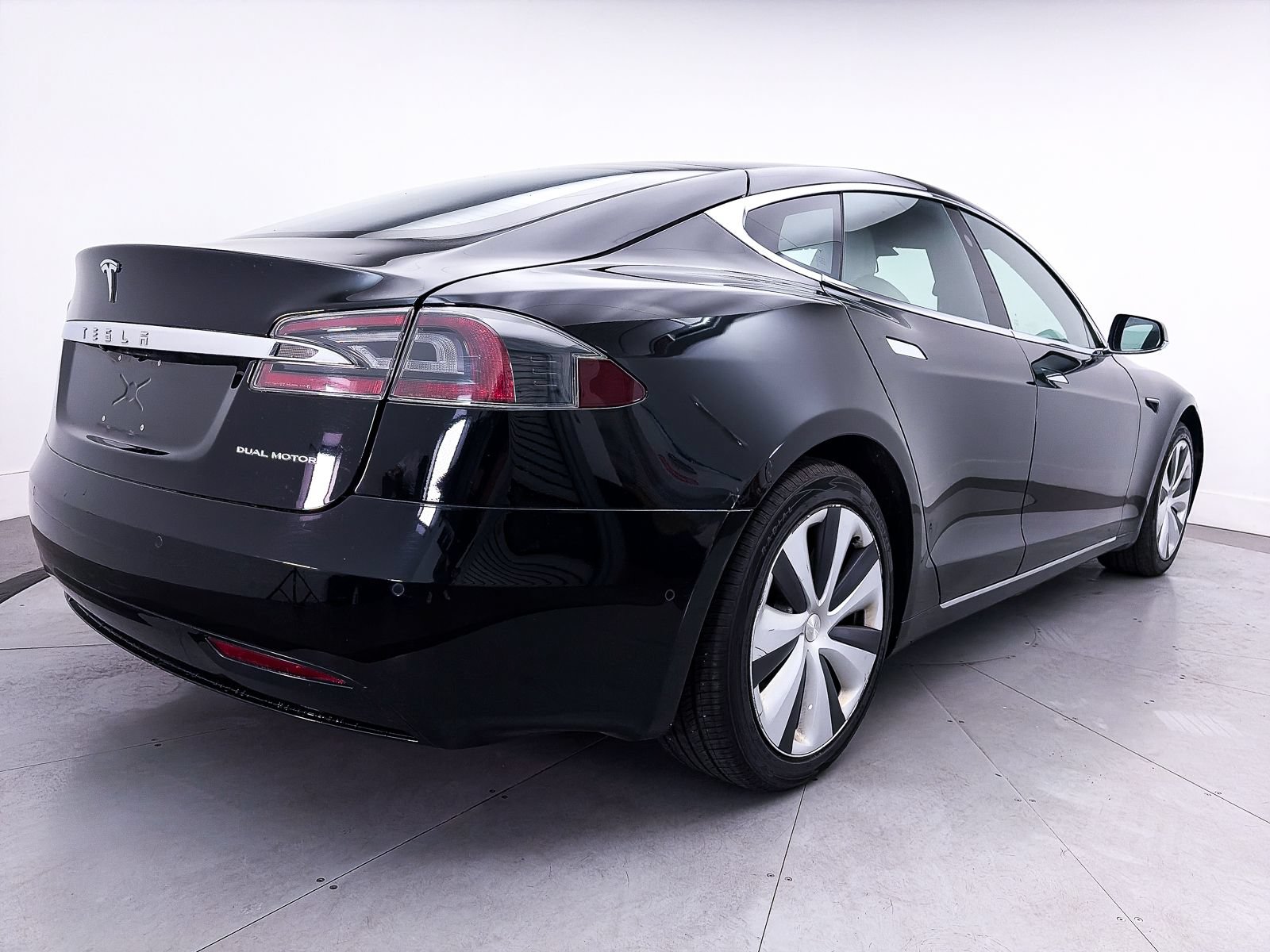Used 2021 Tesla Model S Long Range Plus AWD/4WD image 15