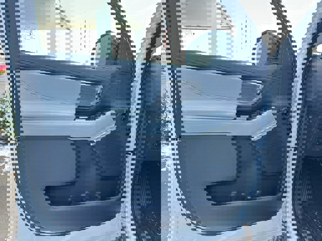 New 2025 Ford Expedition Max Platinum w/ Platinum Ultimate Package image 10