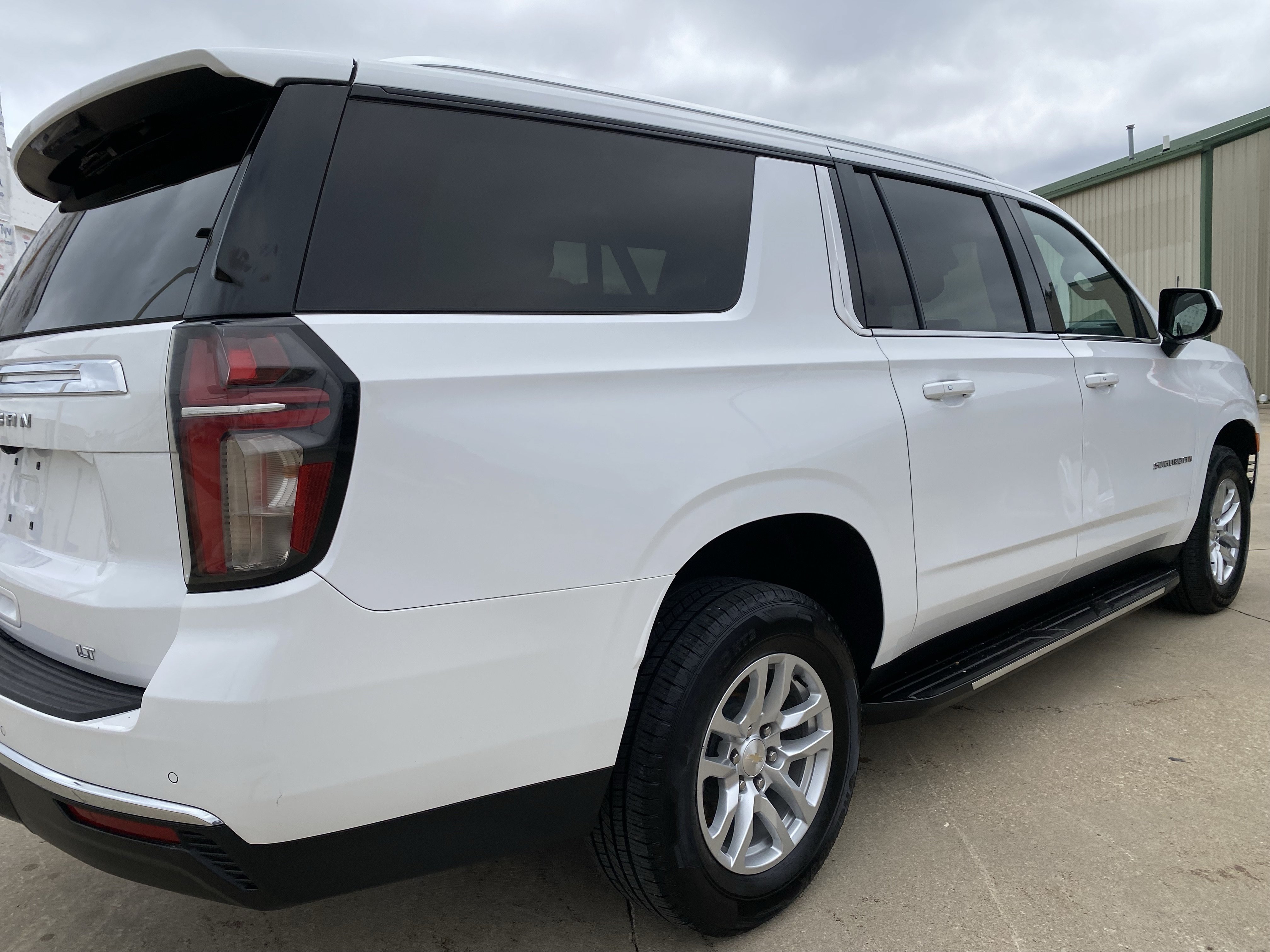 Used 2023 Chevrolet Suburban LT AWD/4WD image 5