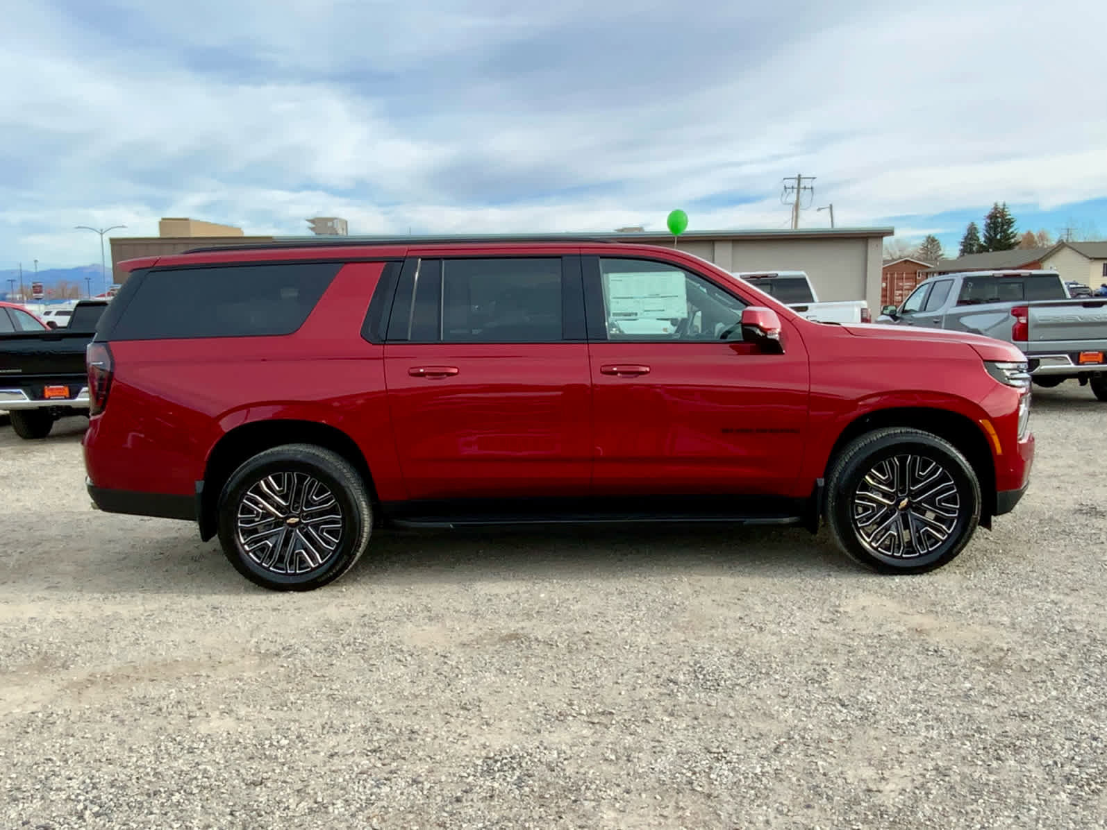 New 2026 Chevrolet Suburban RST image 6