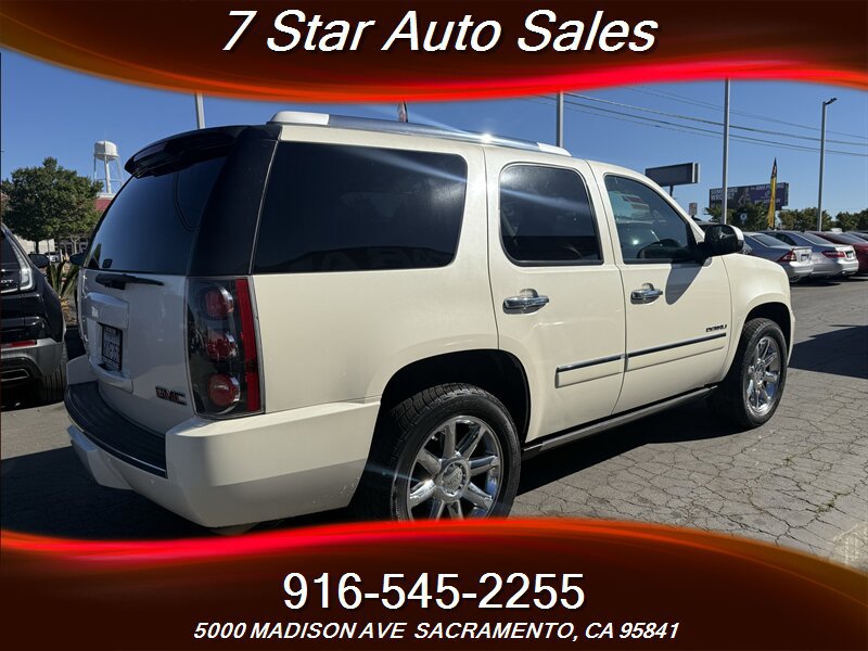 Used 2009 GMC Yukon Denali AWD/4WD image 6