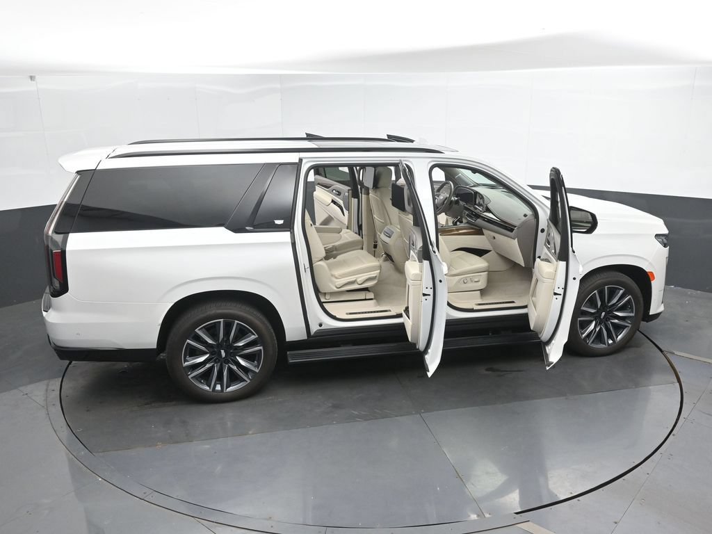 Used 2024 Cadillac Escalade ESV Sport Platinum AWD/4WD image 51