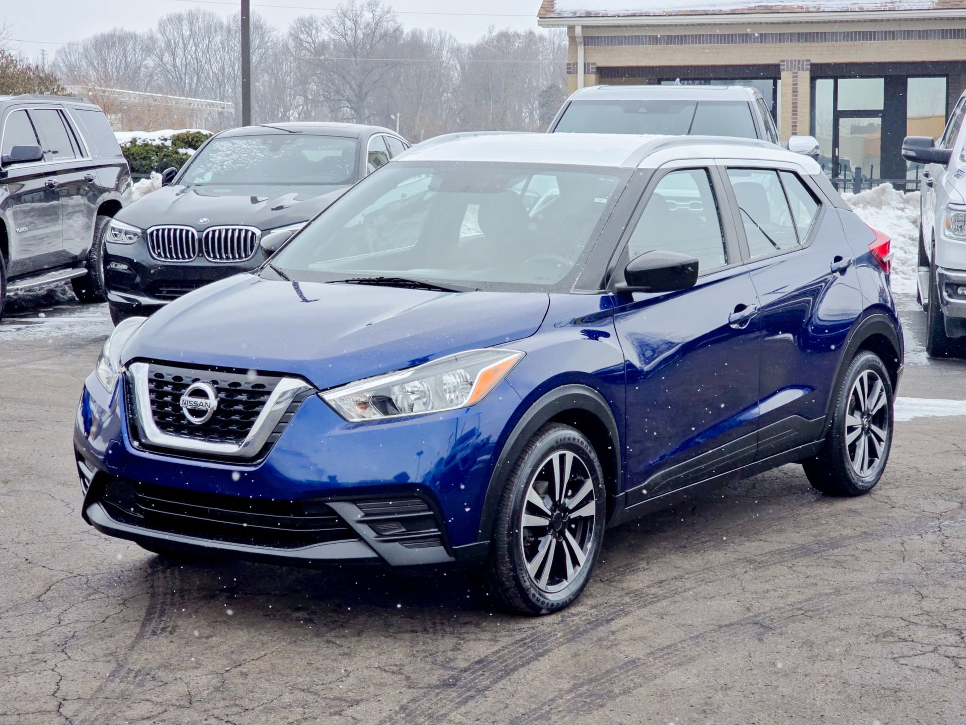 Used 2018 Nissan Kicks SV image 10