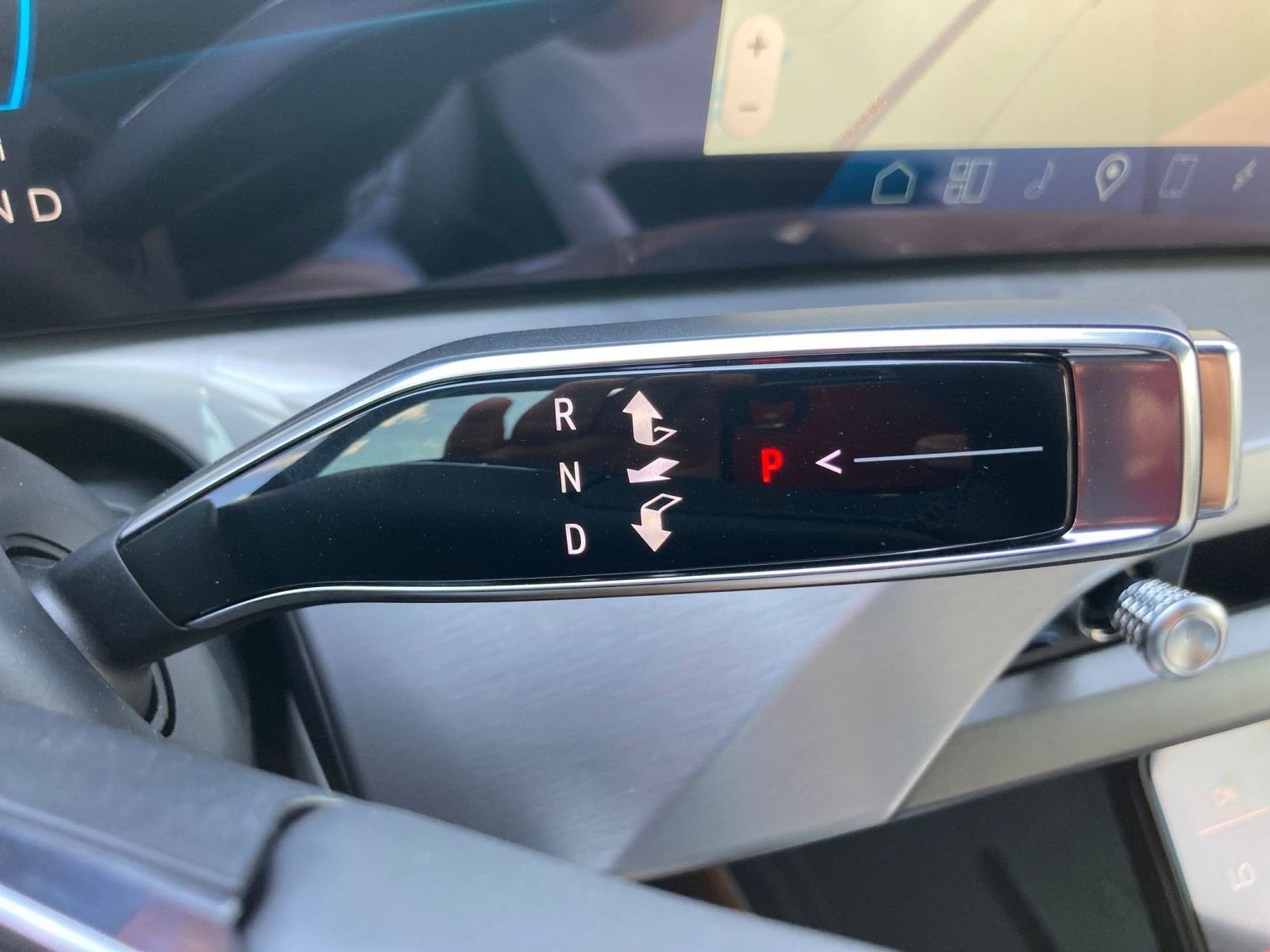 New 2026 Cadillac Vistiq Luxury w/ LPO, Floor Liner Package image 15