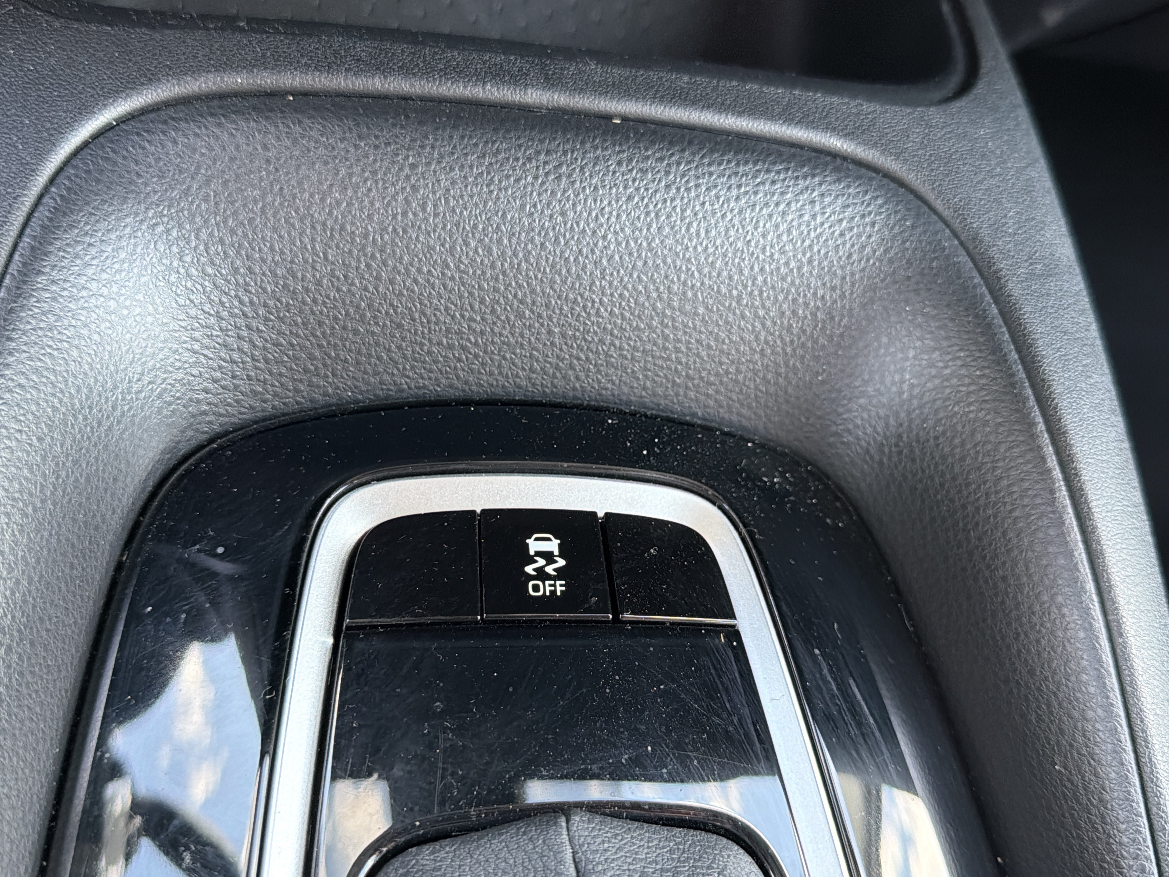 Used 2024 Toyota Corolla LE FWD image 15
