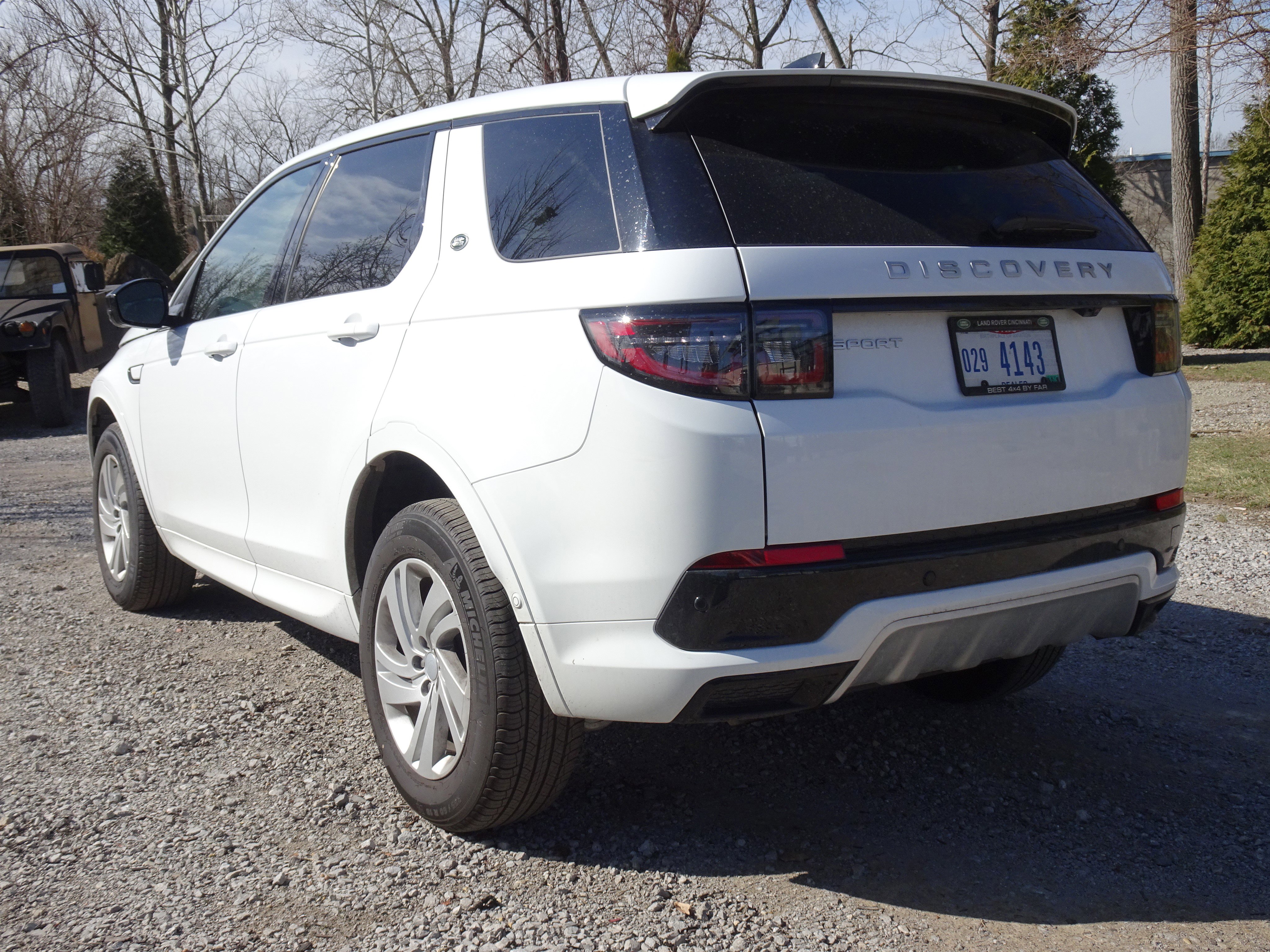 New 2025 Land Rover Discovery Sport S image 7