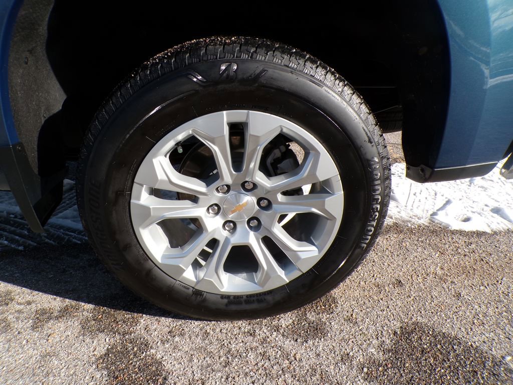 Used 2024 Chevrolet Silverado 1500 LT w/ Safety Package AWD/4WD image 9