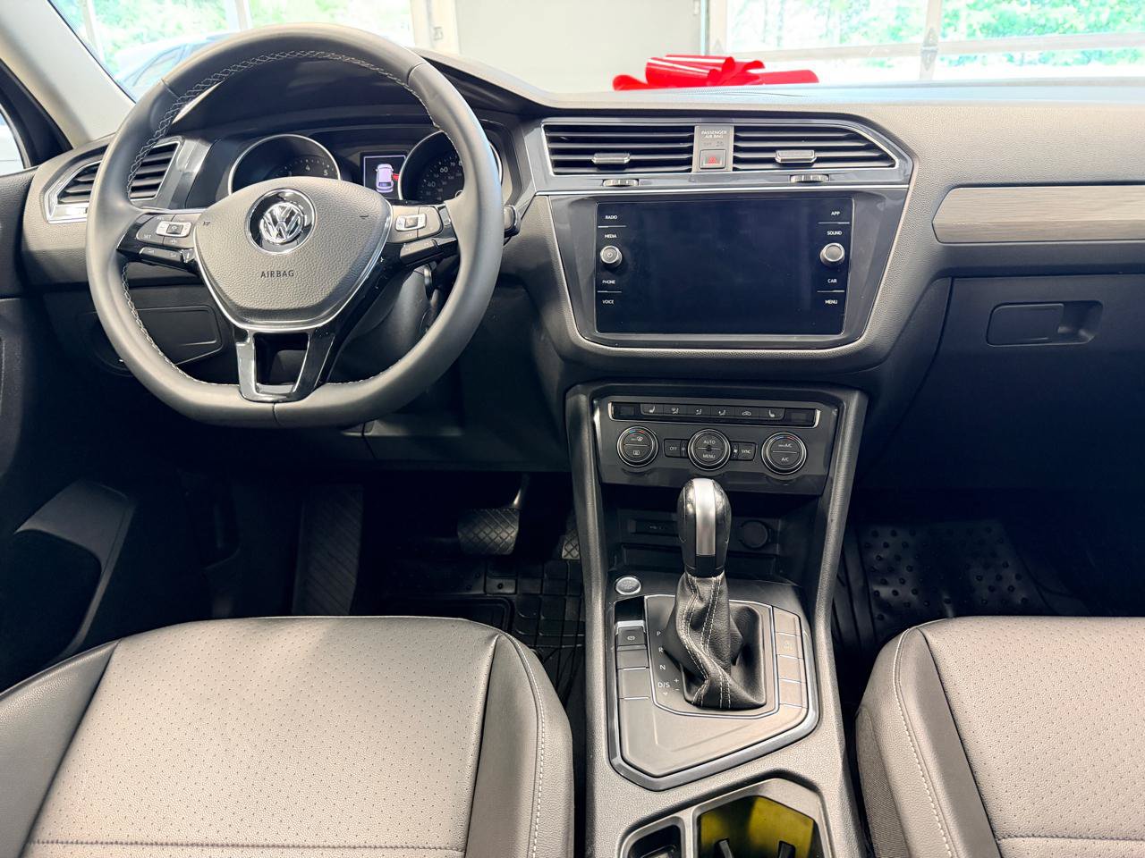 Used 2021 Volkswagen Tiguan S FWD image 31