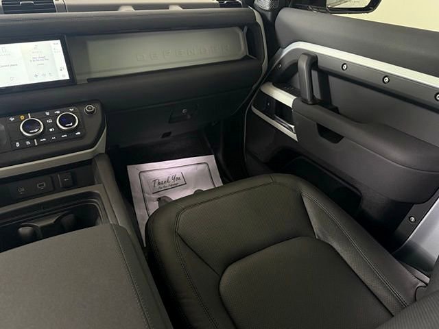 Certified 2023 Land Rover Defender 90 S image 24
