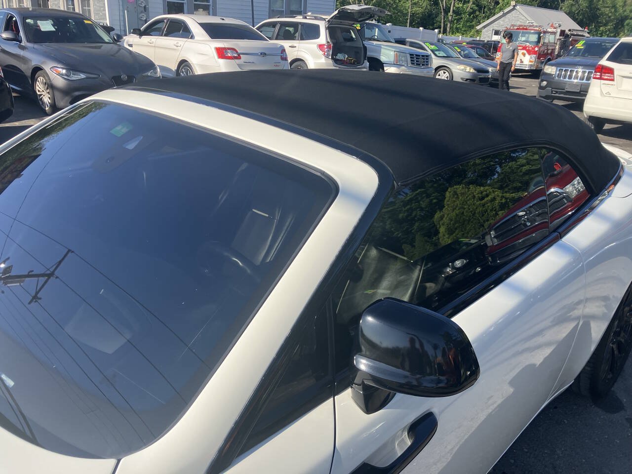 Used 2018 Rolls-Royce Dawn RWD image 19