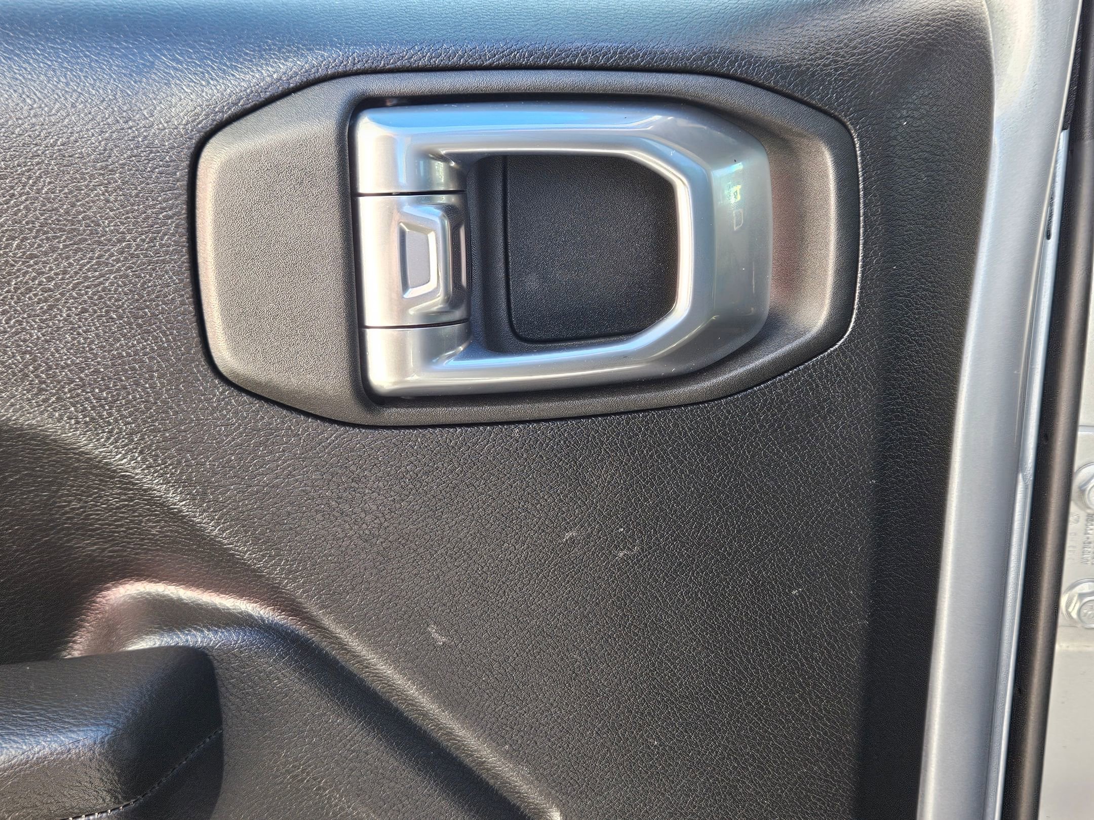 Used 2023 Jeep Gladiator Willys image 24