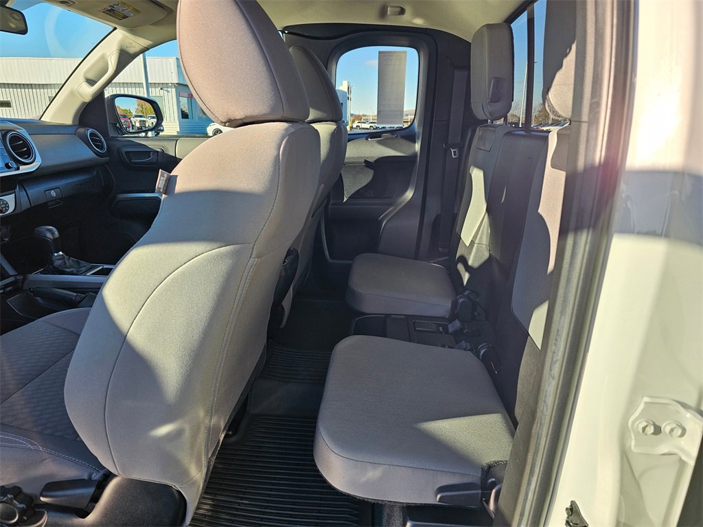 Used 2022 Toyota Tacoma SR5 image 17