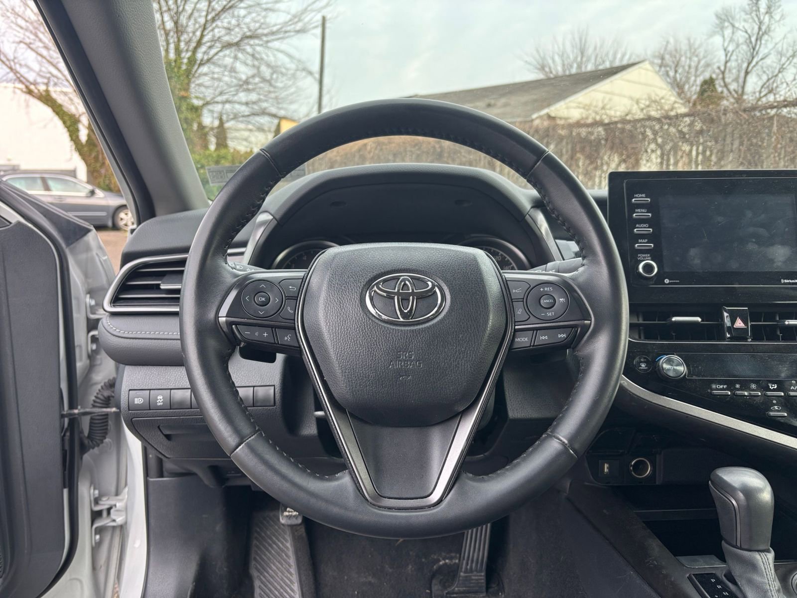 Used 2024 Toyota Camry SE image 27