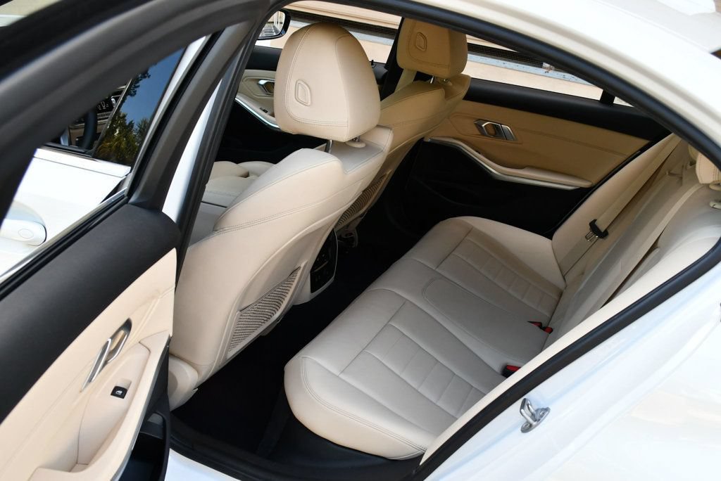 Used 2019 BMW 330i Sedan w/ Convenience Package RWD image 14
