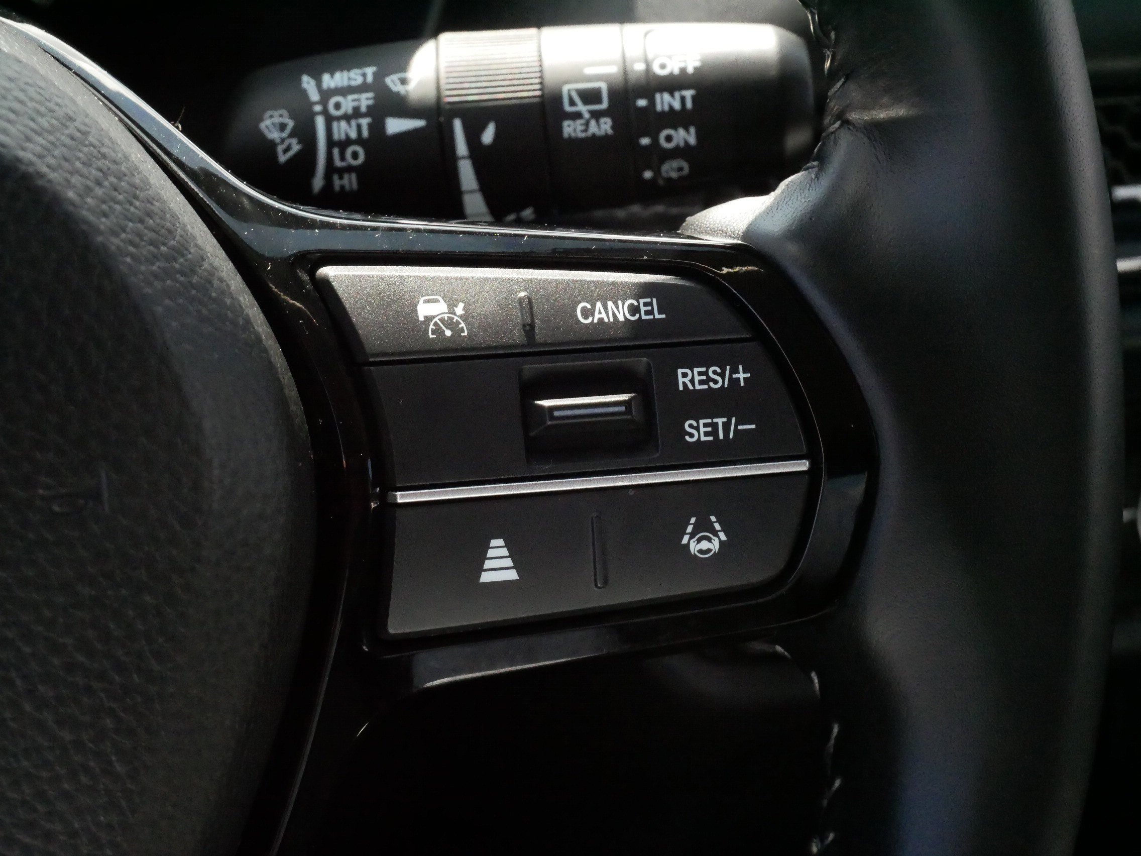 Certified 2025 Honda HR-V EX-L image 25