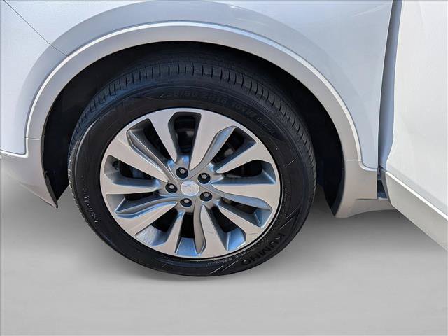 Used 2017 Buick Encore Essence FWD image 21