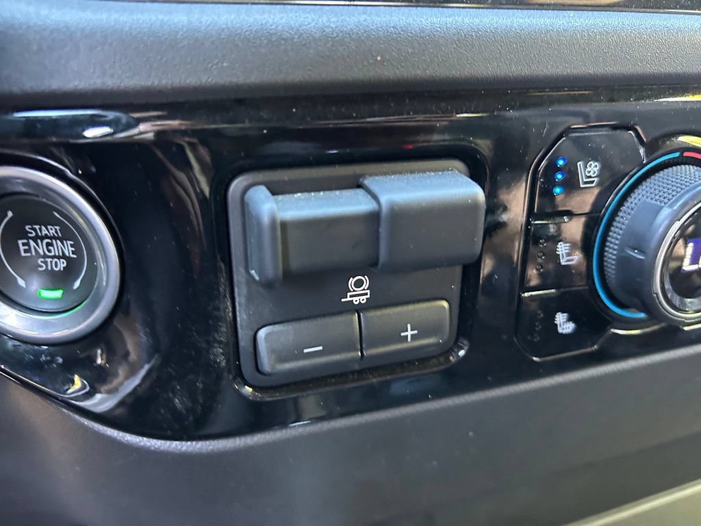 Used 2024 Chevrolet Silverado 1500 ZR2 w/ Technology Package AWD/4WD image 41