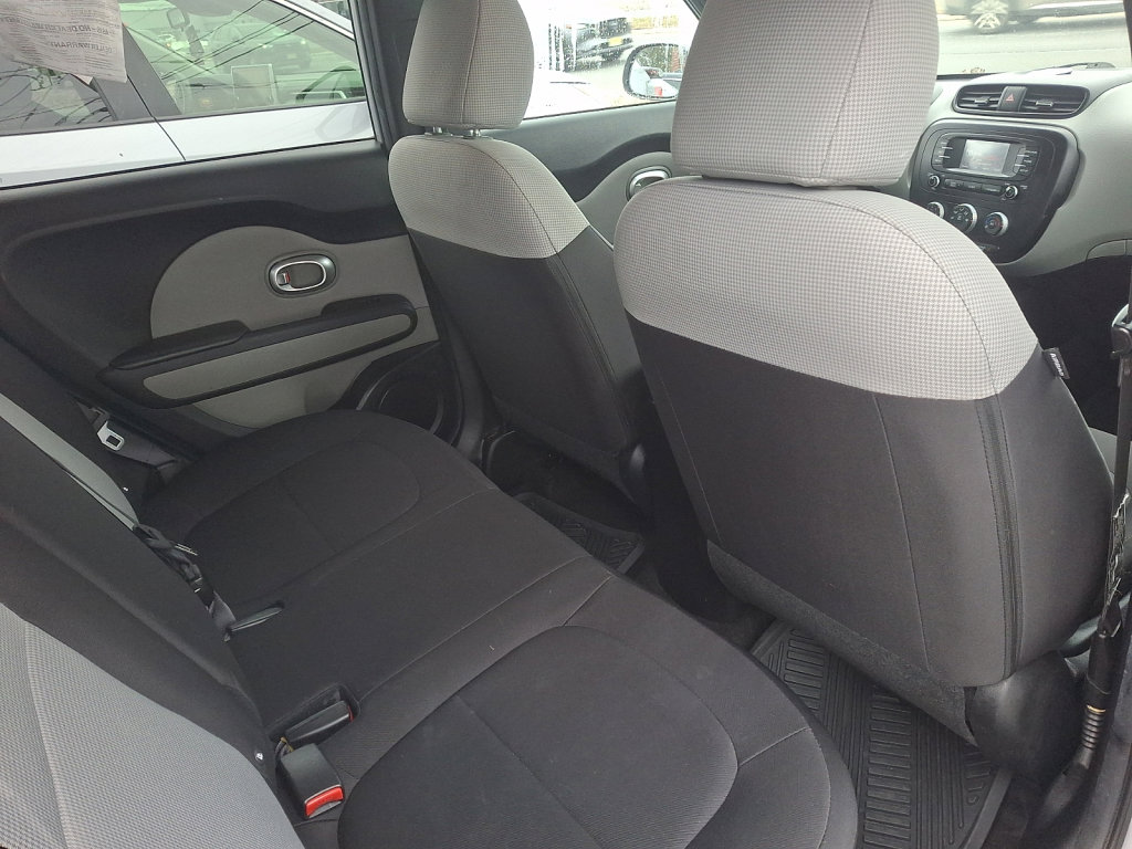 Used 2015 Kia Soul image 15
