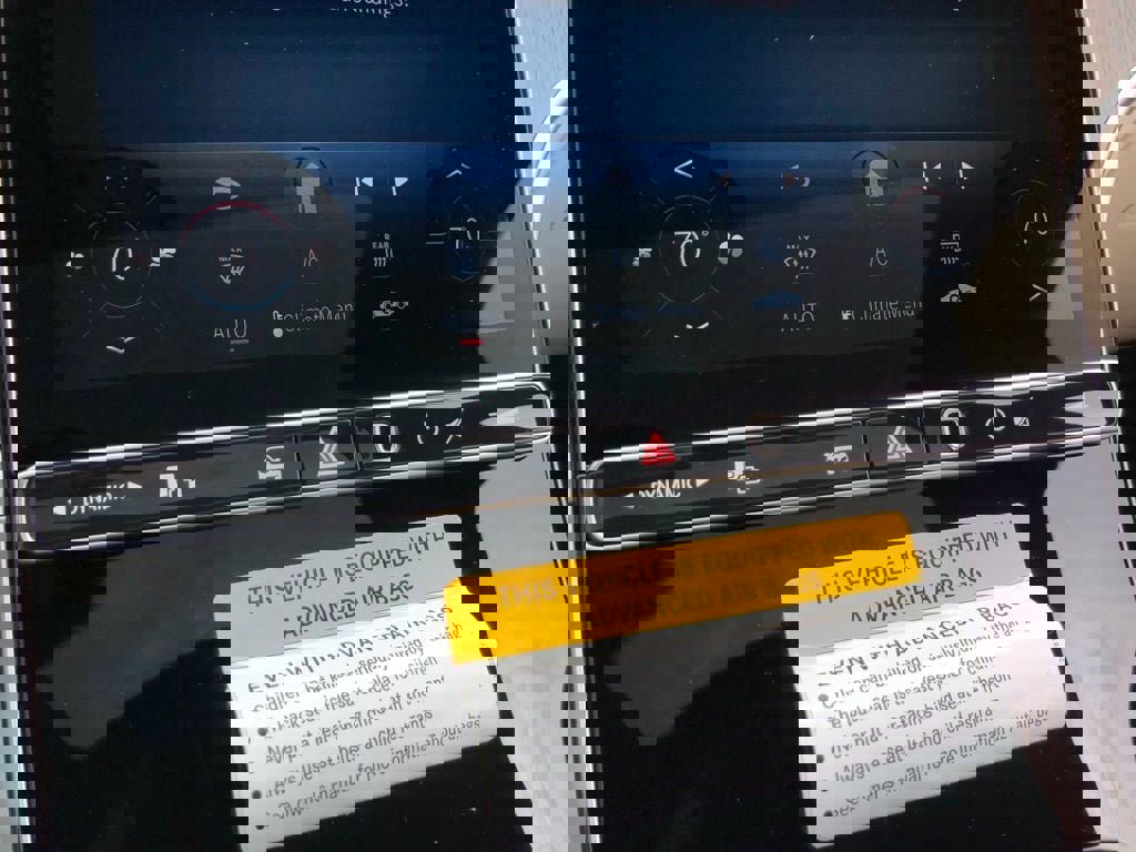 New 2026 Mercedes-Benz GLC 300 4MATIC image 31