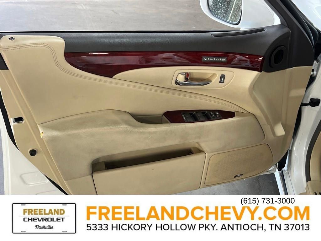 Used 2012 Lexus LS 460 image 25