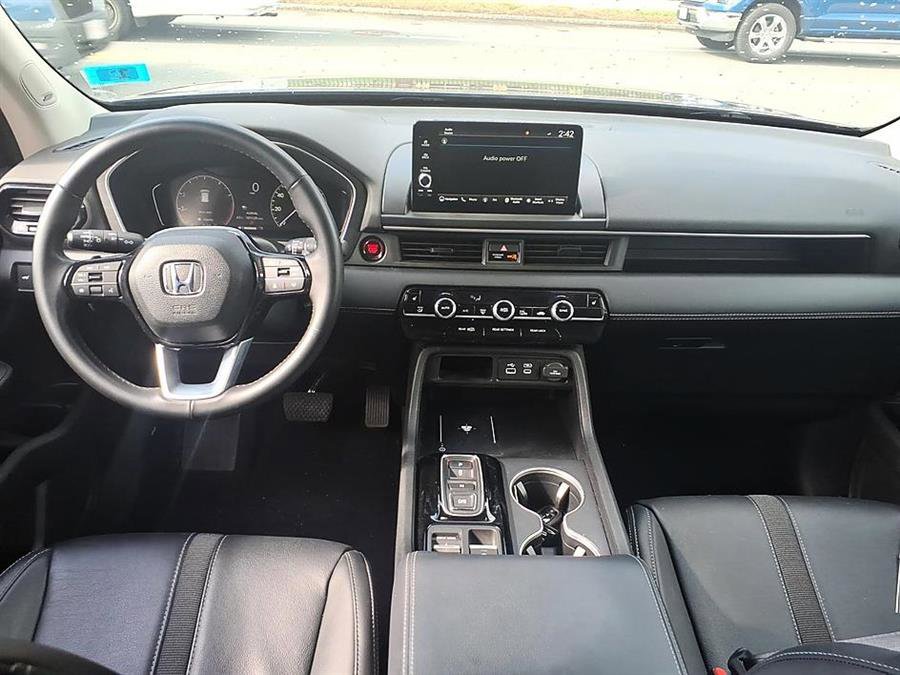 Used 2023 Honda Pilot Touring image 22