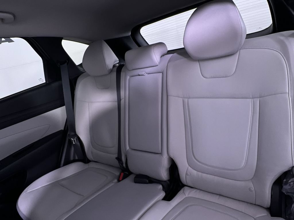 Used 2025 Hyundai Tucson SEL FWD image 25