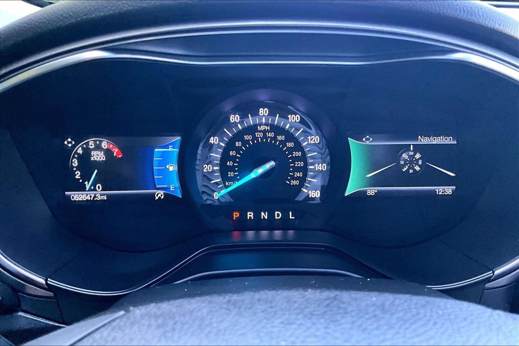 Used 2020 Ford Fusion SE w/ Equipment Group 151A FWD image 12